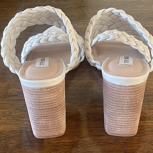 Steve Madden Chunky woven texture sets. tall flared heel , open toe size 9m - Picture 3 of 10